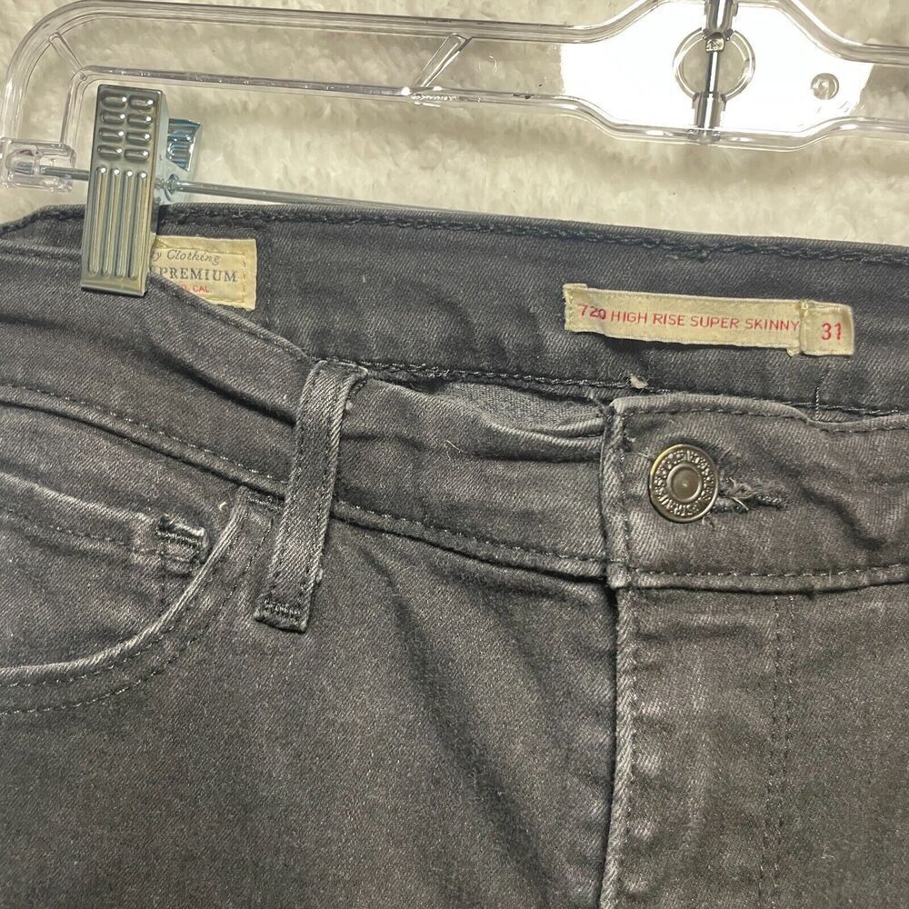Levi’s Women’s 720 High Rise Super Skinny Jeans 31 Black Stretch Denim Classic - Picture 4 of 12